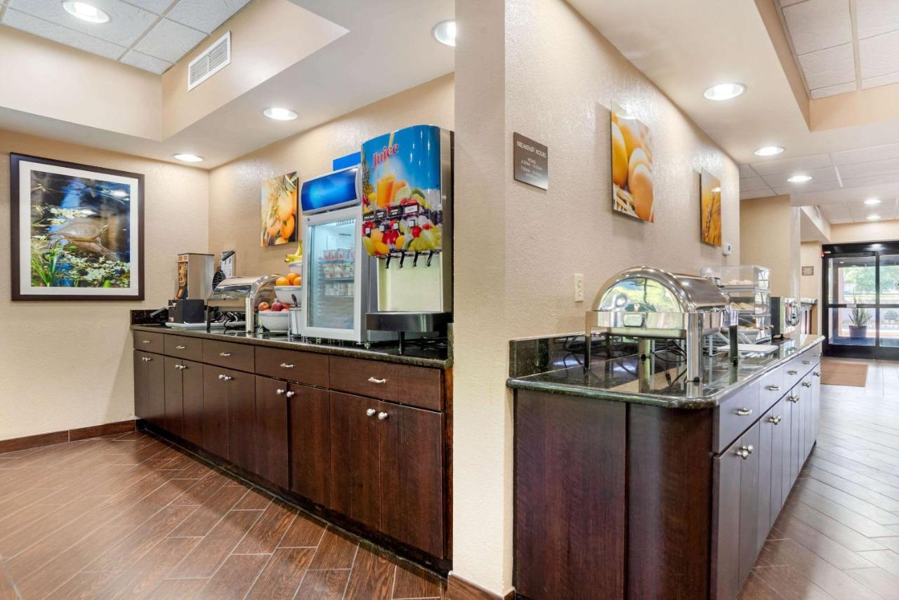 Comfort Capitol - Area Hotel 3*